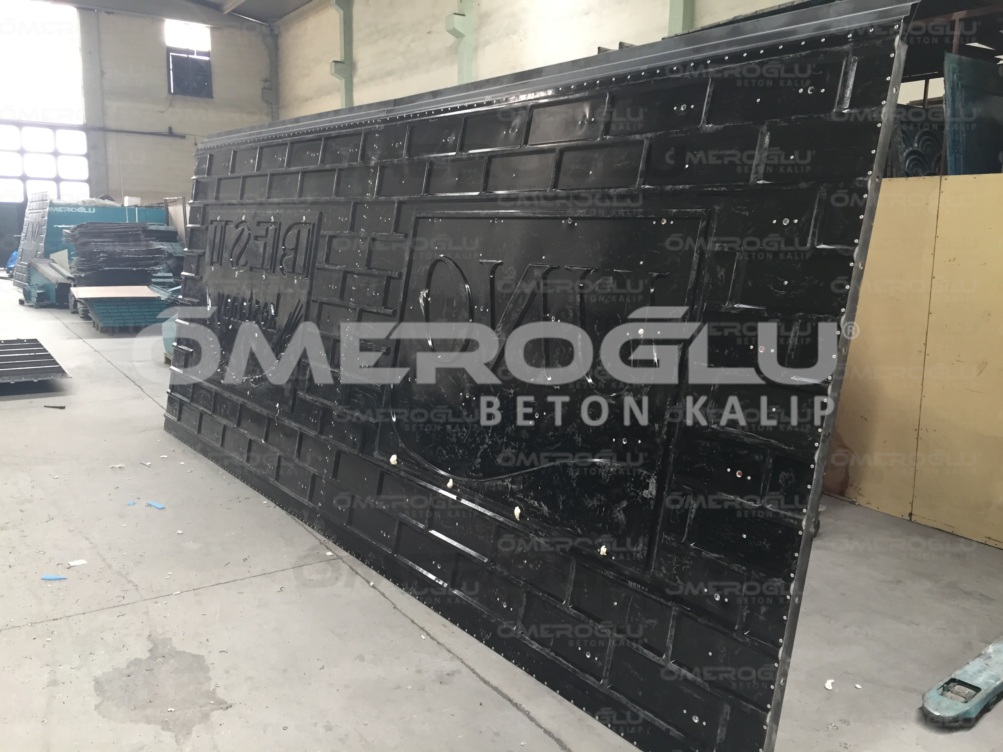 Özel Logolu Beton Kalıp Örnekleri