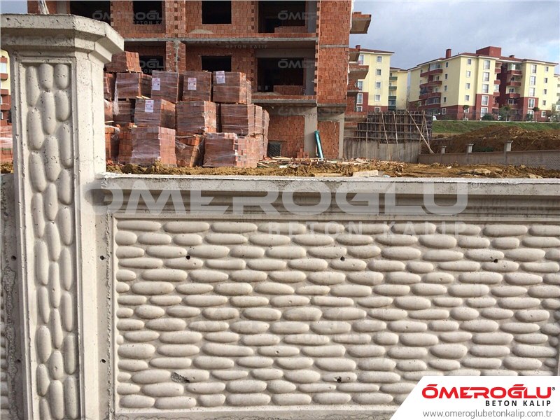 İri Çakıl Desen Beton Kalıp